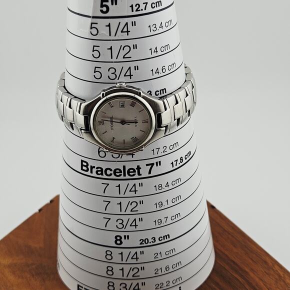Fossil Womens Date Dial Boyfriend Watch Silver Tone Roman Numeral Casual ES-2651 - Picture 7 of 7